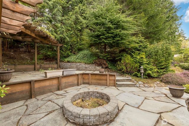 6207 NE Blakewood Court, Kingston, WA 98346