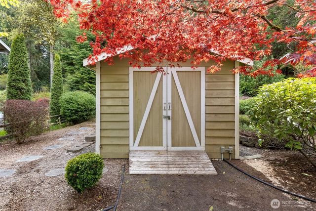 6207 NE Blakewood Court, Kingston, WA 98346