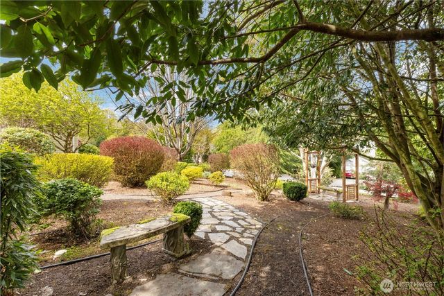 6207 NE Blakewood Court, Kingston, WA 98346