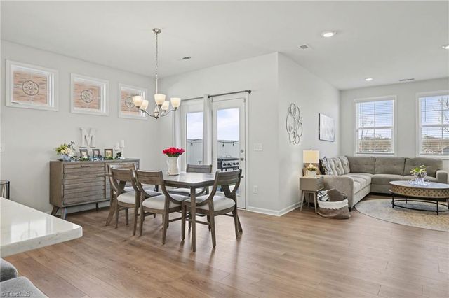 4463 Sapphire Court, Clemmons, NC 27012