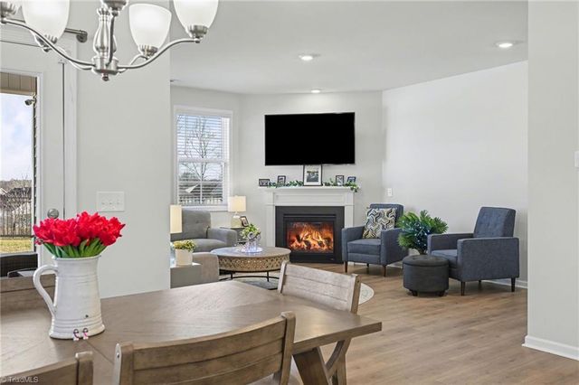 4463 Sapphire Court, Clemmons, NC 27012