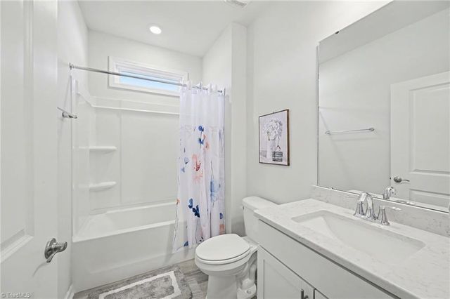 4463 Sapphire Court, Clemmons, NC 27012