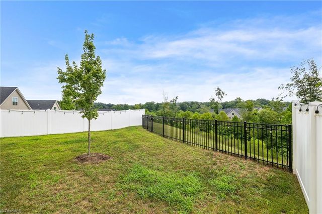 4463 Sapphire Court, Clemmons, NC 27012