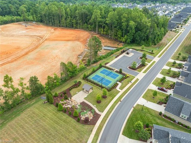 4463 Sapphire Court, Clemmons, NC 27012