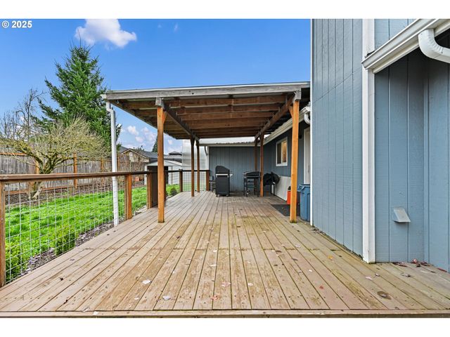 4575 CAMBON St, Eugene, OR 97402