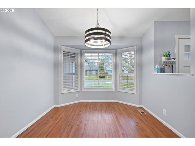 4575 CAMBON St, Eugene, OR 97402