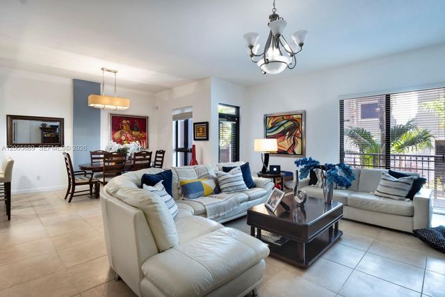 8390 SW 72nd Ave 115, Miami, FL 33143