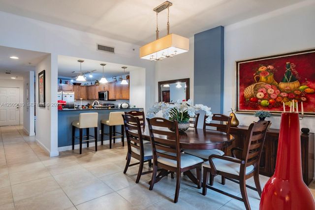 8390 SW 72nd Ave 115, Miami, FL 33143