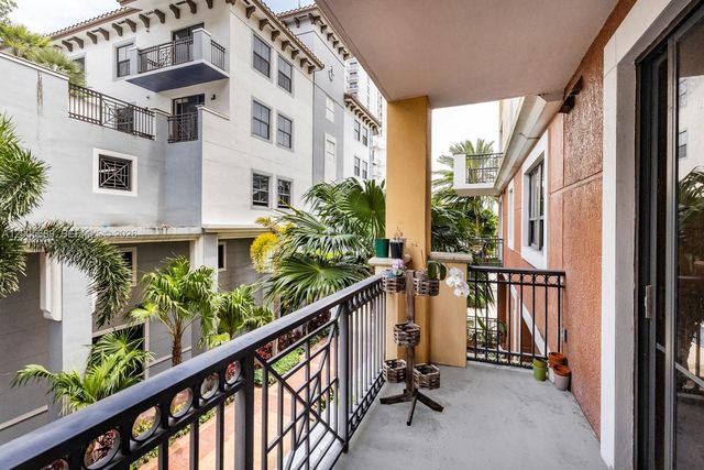 8390 SW 72nd Ave 115, Miami, FL 33143