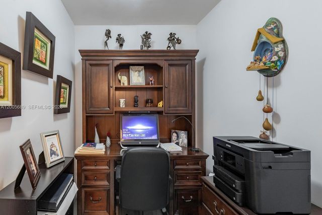 8390 SW 72nd Ave 115, Miami, FL 33143