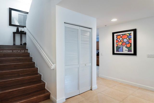 8390 SW 72nd Ave 115, Miami, FL 33143