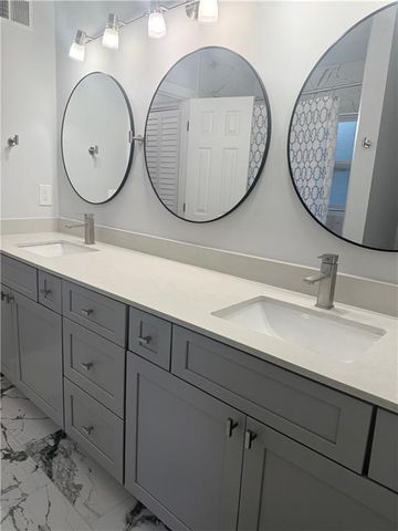 255 Dunwoody Creek Circle, Atlanta, GA 30350