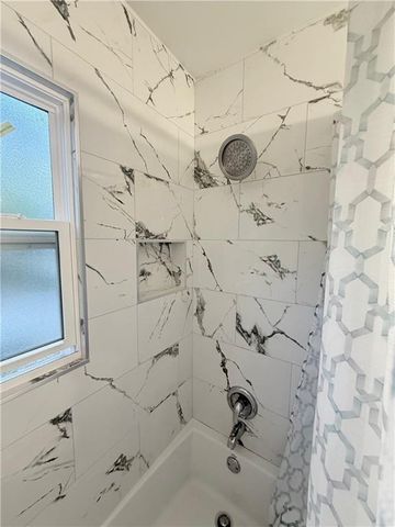 255 Dunwoody Creek Circle, Atlanta, GA 30350