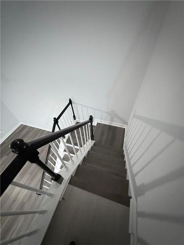 255 Dunwoody Creek Circle, Atlanta, GA 30350