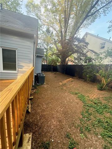 255 Dunwoody Creek Circle, Atlanta, GA 30350