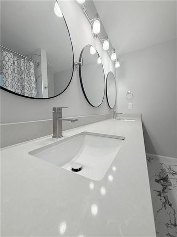 255 Dunwoody Creek Circle, Atlanta, GA 30350