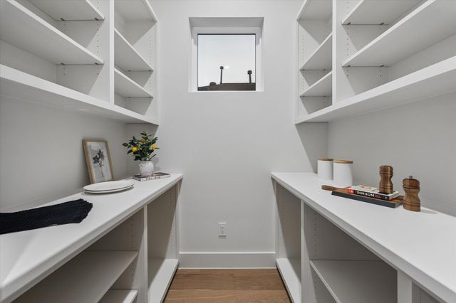 107 E 24th Street, Houston, TX 77008