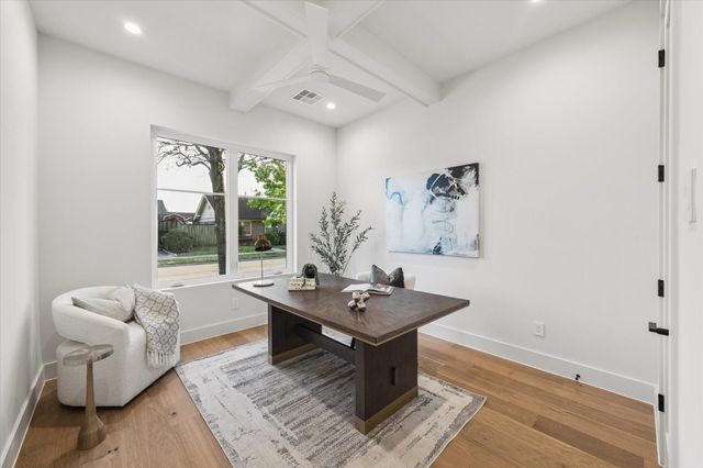 107 E 24th Street, Houston, TX 77008