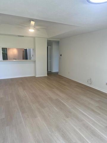 5270 SE Seascape Way 102, Stuart, FL 34997