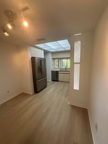 5270 SE Seascape Way 102, Stuart, FL 34997