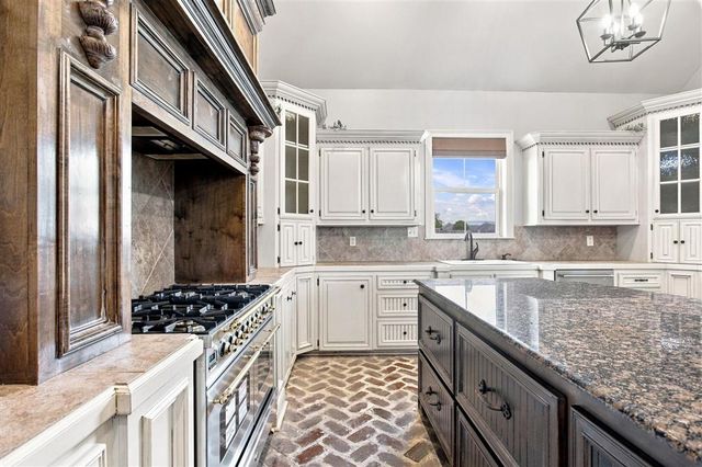 1525 Hickory Ridge Drive, Lake Charles, LA 70611