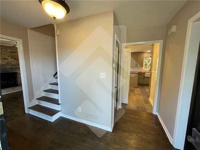 9935 La View Circle, Roswell, GA 30075