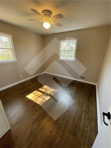 9935 La View Circle, Roswell, GA 30075