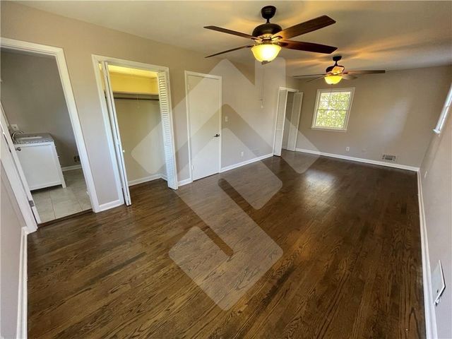 9935 La View Circle, Roswell, GA 30075