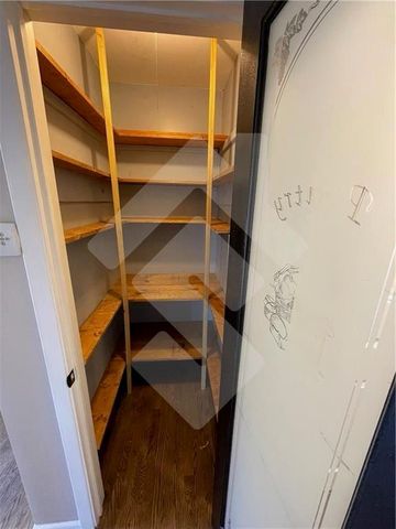 9935 La View Circle, Roswell, GA 30075