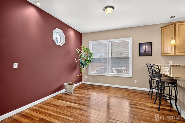 317 Ware Court, Bound Brook, NJ 08805