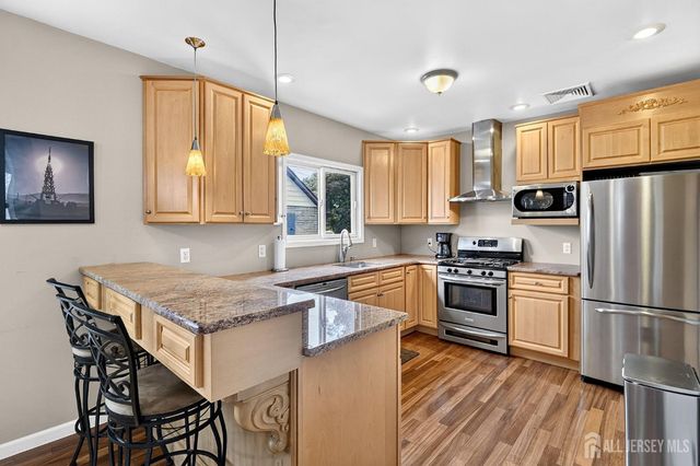 317 Ware Court, Bound Brook, NJ 08805