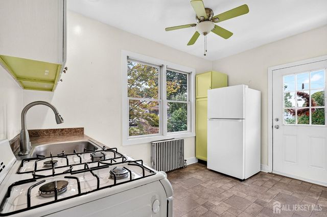317 Ware Court, Bound Brook, NJ 08805