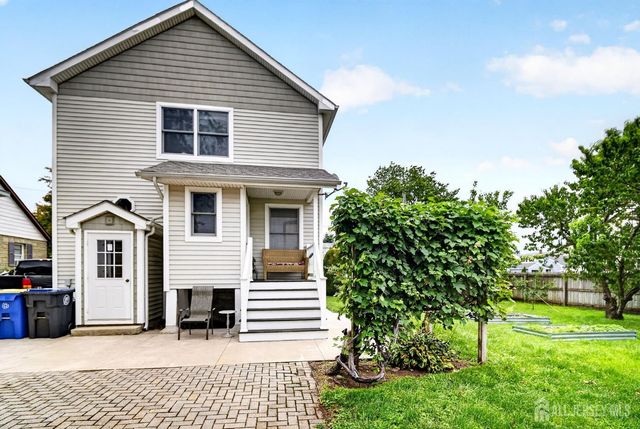317 Ware Court, Bound Brook, NJ 08805