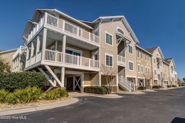 630 Saint Joseph Street Unit 200, Carolina Beach, NC 28428