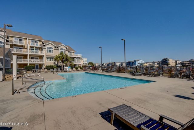 630 Saint Joseph Street Unit 200, Carolina Beach, NC 28428