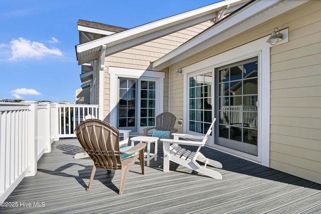630 Saint Joseph Street Unit 200, Carolina Beach, NC 28428