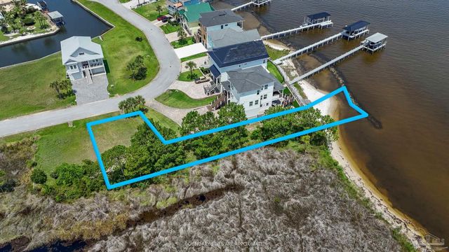 1702 Stanford Rd, Gulf Breeze, FL 32563