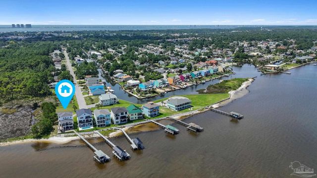 1702 Stanford Rd, Gulf Breeze, FL 32563