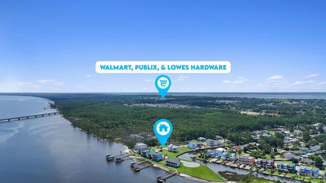 1702 Stanford Rd, Gulf Breeze, FL 32563