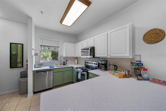 6519 W NEWBERRY ROAD A6, Gainesville, FL 32605