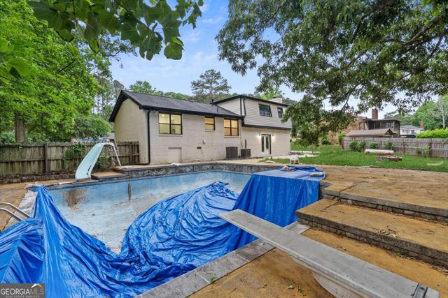 105 Lafayette Drive, Fayetteville, GA 30214