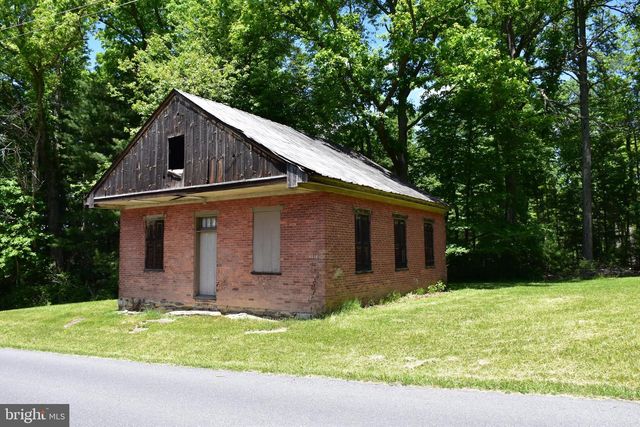 1362 NEW RD, Orrtanna, PA 17353