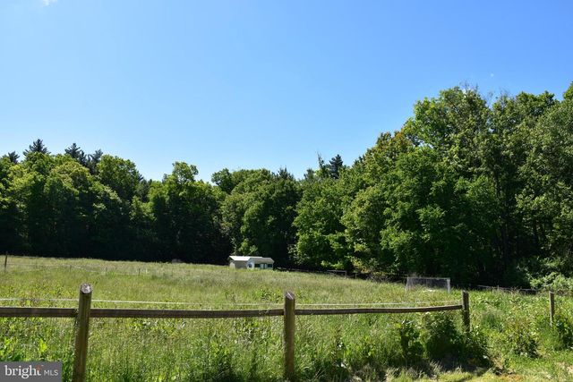 1362 NEW RD, Orrtanna, PA 17353