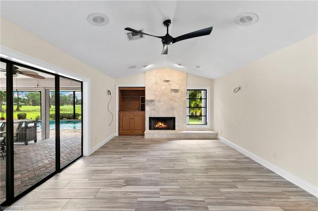 2010 Imperial Golf Course BLVD, Naples, FL 34110