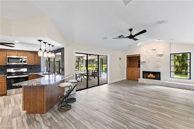 2010 Imperial Golf Course BLVD, Naples, FL 34110