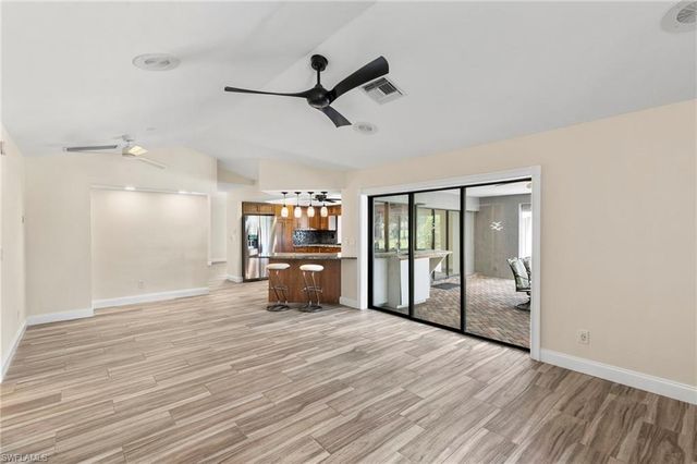 2010 Imperial Golf Course BLVD, Naples, FL 34110