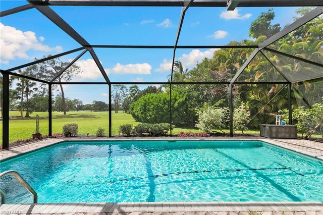 2010 Imperial Golf Course BLVD, Naples, FL 34110