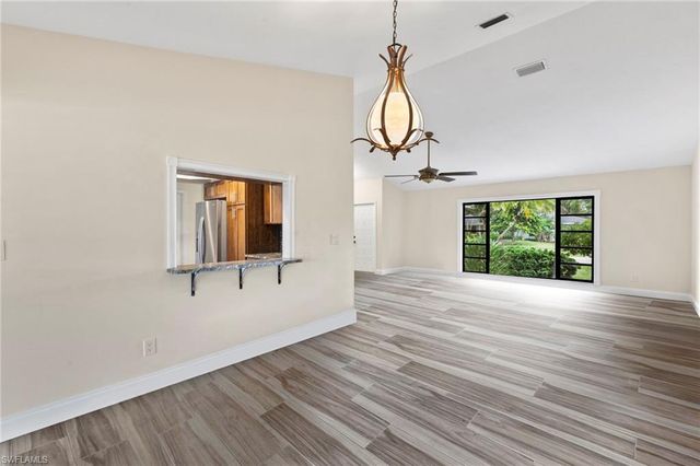 2010 Imperial Golf Course BLVD, Naples, FL 34110