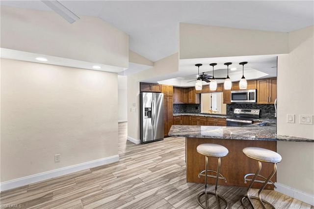 2010 Imperial Golf Course BLVD, Naples, FL 34110