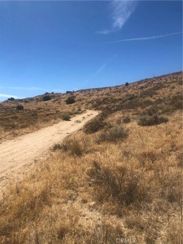 0 small, Palmdale, CA 93550